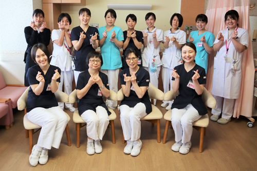 3階東病棟職員集合写真
