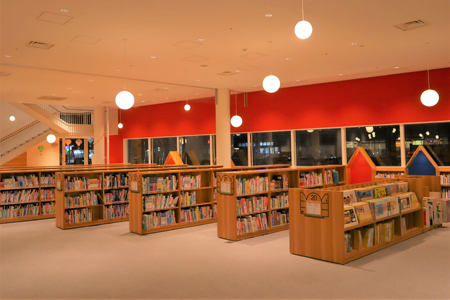酒田市立図書館写真2