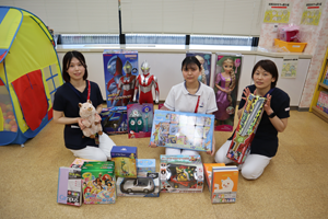 寄贈されたおもちゃの写真１